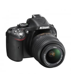 Nikon D5200 kit (18-55mm VR II)
