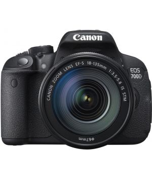 Canon EOS 700D kit (18-135mm) EF-S IS STM (UA)