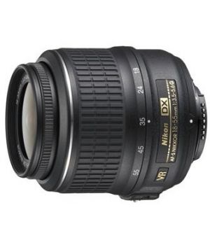 Nikon AF-S DX Zoom-Nikkor 18-55mm f/3.5-5.6G VR